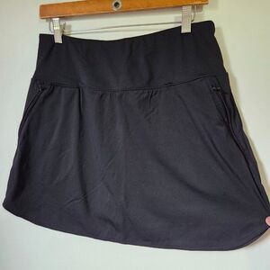 LIKE NEW GRADUAL BLACK STRETCHY ATHLETIC SKORTS SIZE LARGE